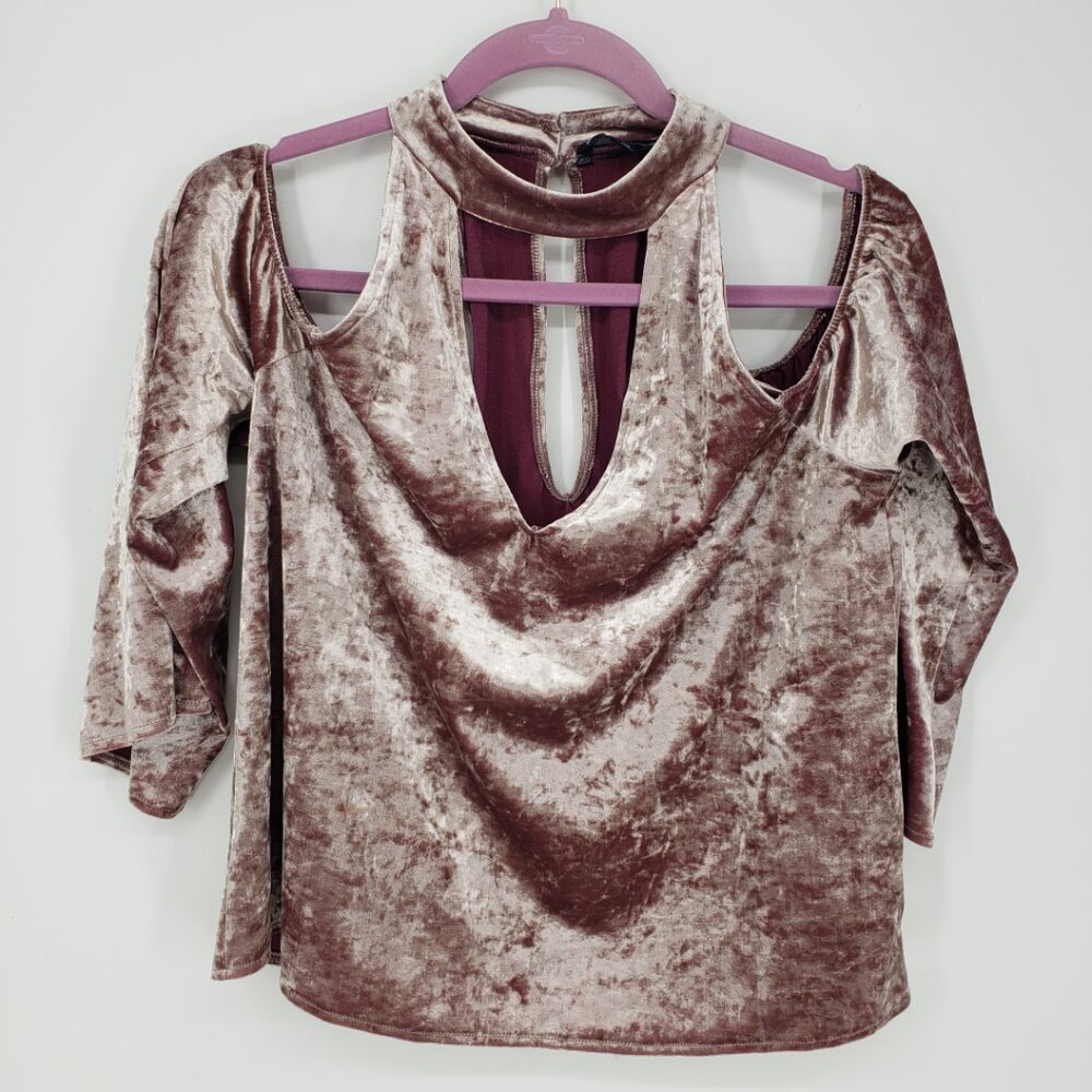 3/$25 American Eagle Outfitters Crushed Velvet Cold Shoulder Top M Keyhole  Pink